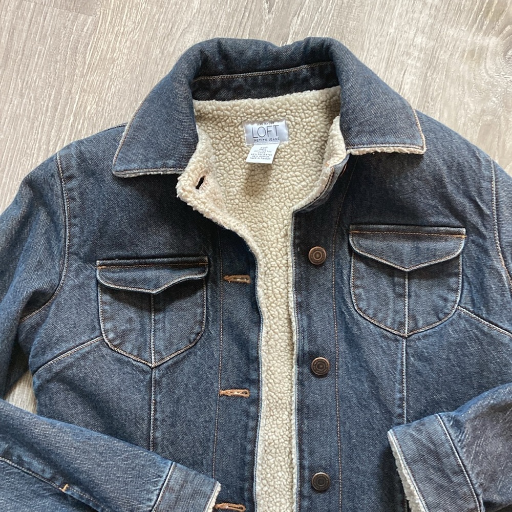 LOFT fleece lined jean jacket in EUC